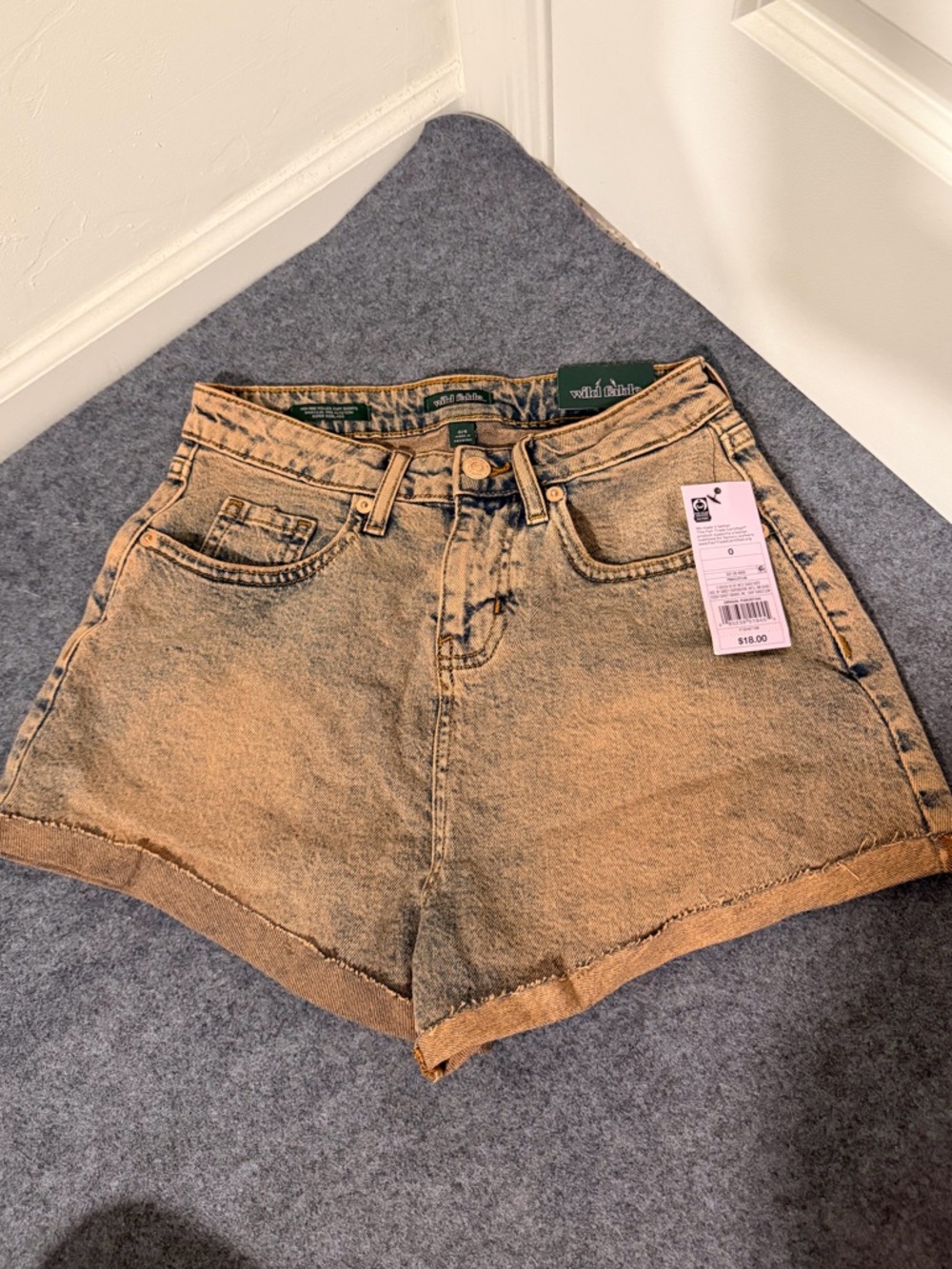 NWT| Wild Fable - High rise rolled cuff shorts